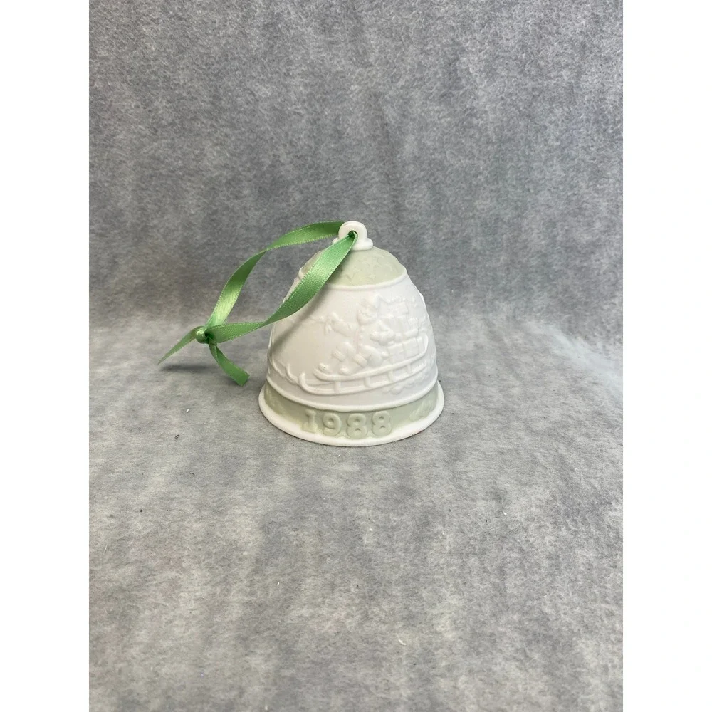 1988 Lladro Christmas Bell Ornament White Porcelain Green Ribbon Reindeer Sleigh